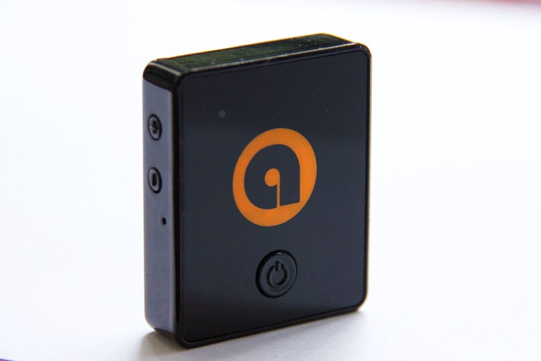 Auris bluetooth music receiver allows remote play
