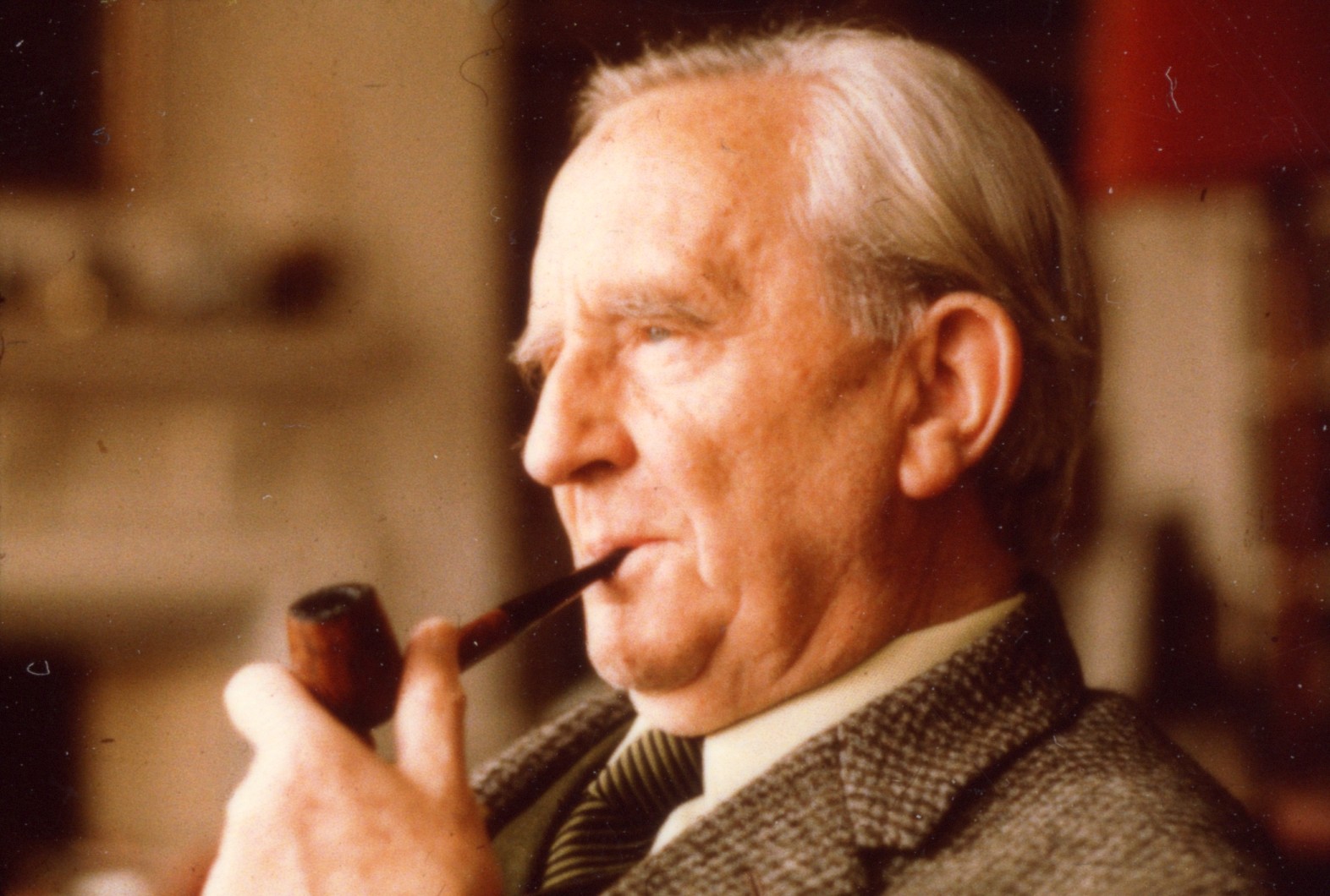 Geek insider, geekinsider, geekinsider. Com,, 7 little known facts about j. R. R. Tolkien, comics, entertainment