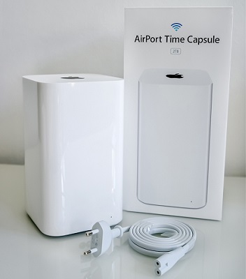 Apple macbook accessories: airport time capsule