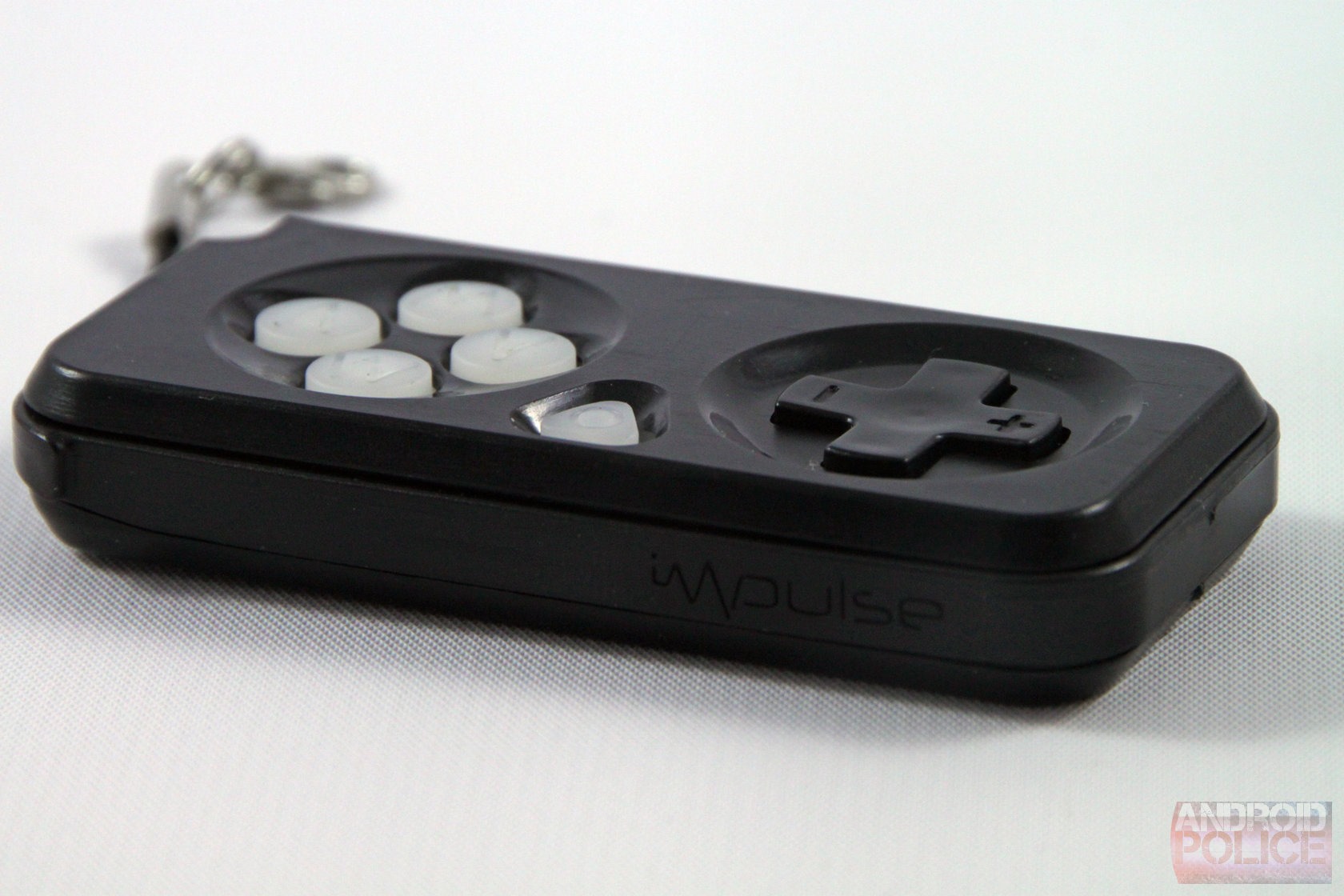 Impulse: a tiny, yet accurate, gaming controller