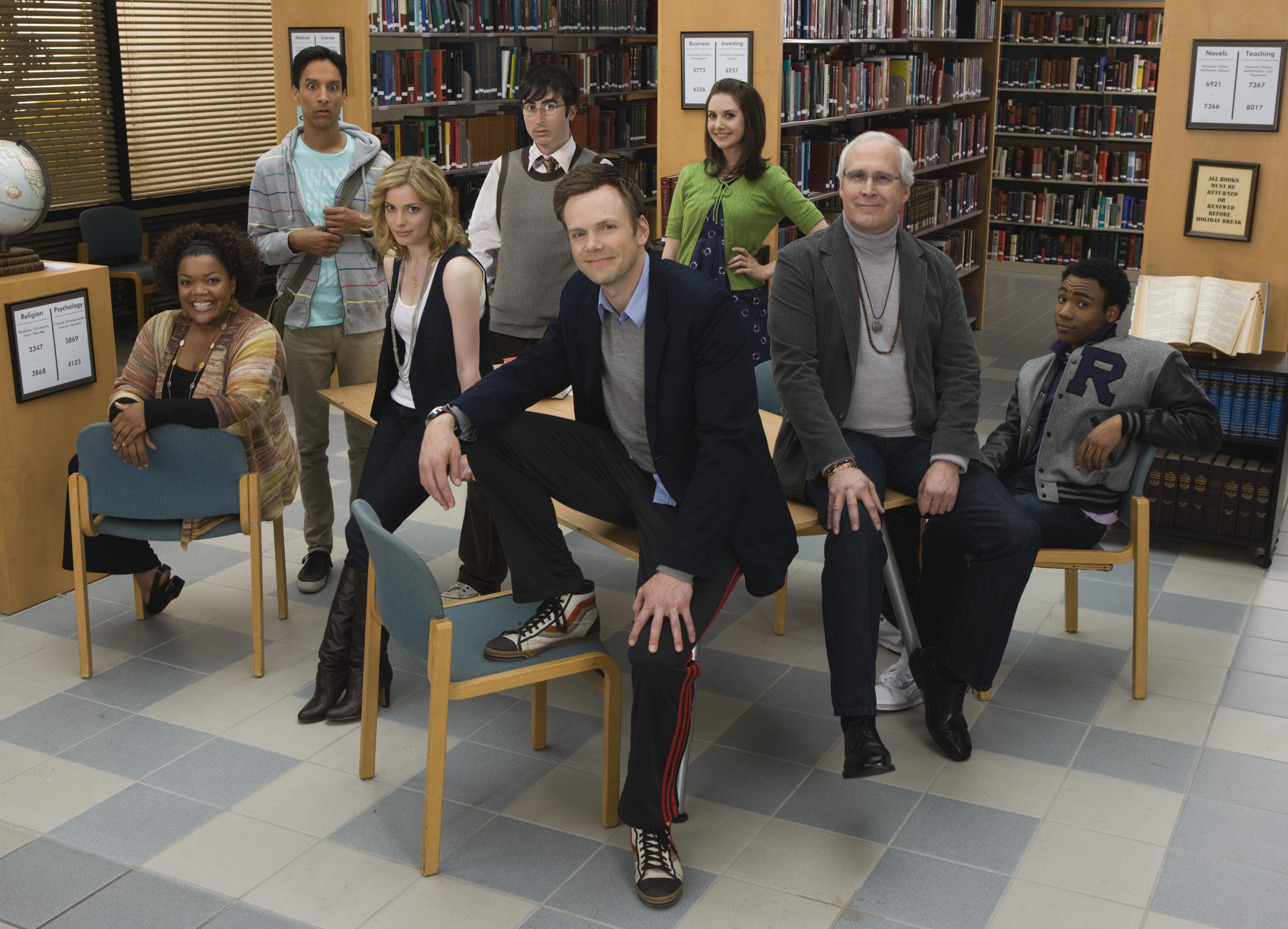‘community’ is back! Greendale gets green-light again with yahoo screen