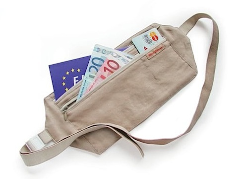 Tips for your backpacking trip: money belt (or fanny pack ok)