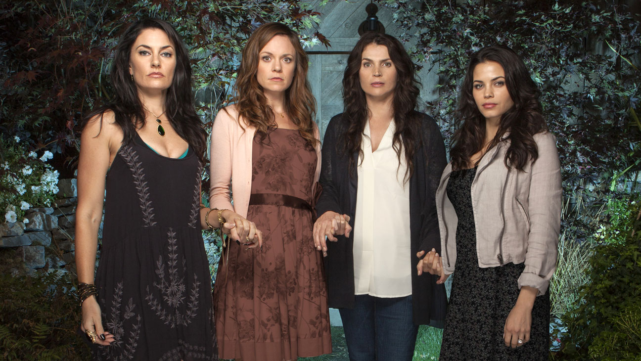 Witches of east end: the ultimate show about witches