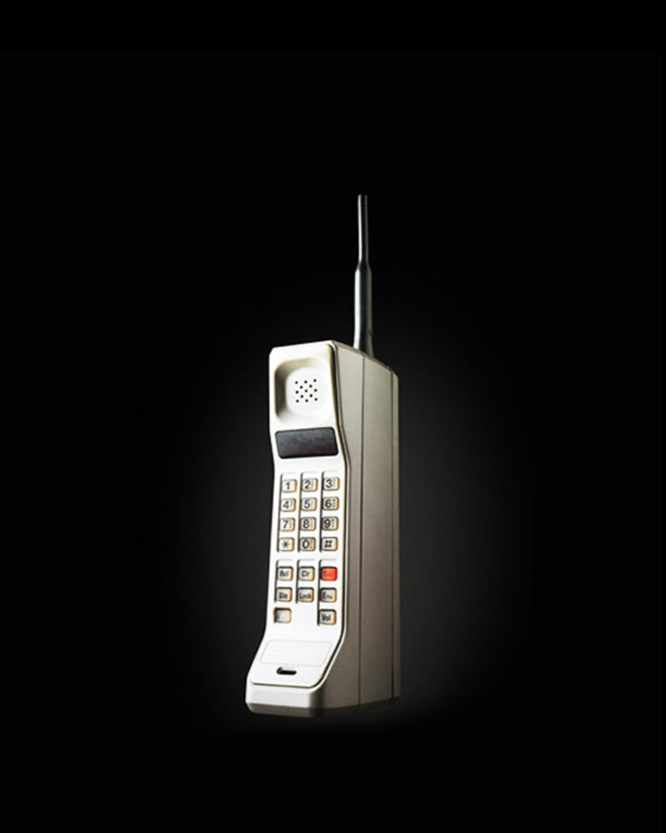The history of the mobile phone in a really great infographic