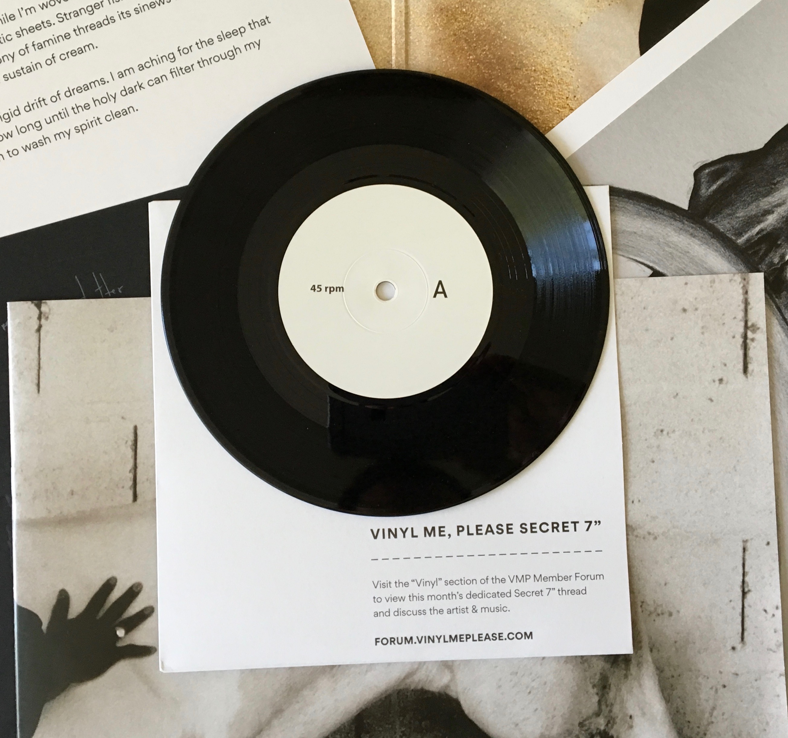 nøgen Nøjagtig Eksisterer Vinyl Me, Please October Edition: Moses Sumney 'Aromanticism'