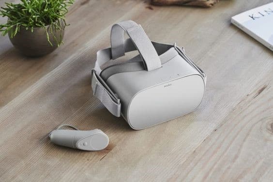 Oculus go headset