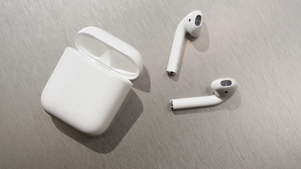 Geek insider, geekinsider, geekinsider. Com,, how to make your airpods fit better, how to
