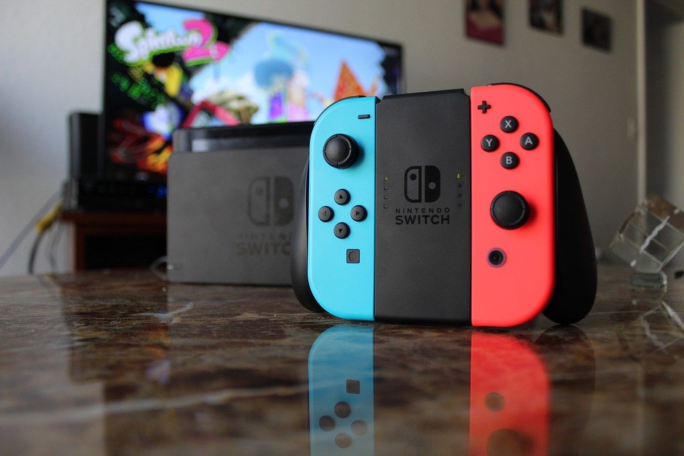 Geek insider, geekinsider, geekinsider. Com,, how to game share on the nintendo switch, gaming