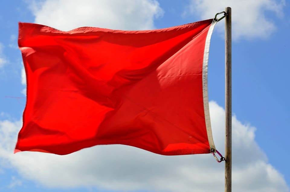 Geek insider, geekinsider, geekinsider. Com,, three big red flags when choosing a college, living