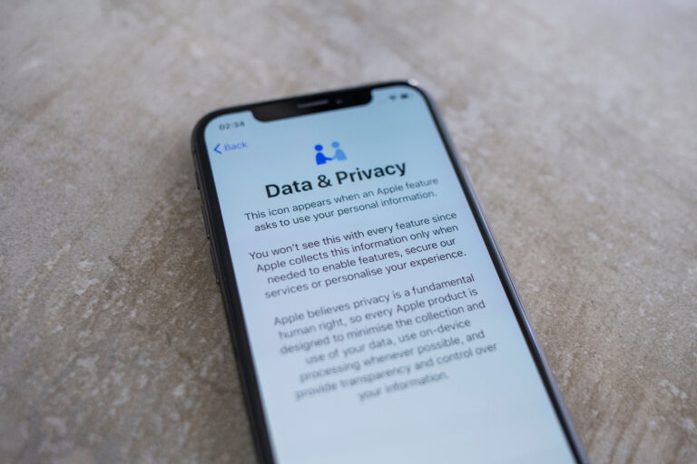 Why apple’s privacy policies may have cost social media companies billions of dollars