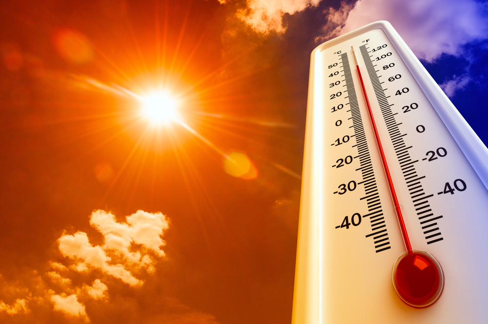 Geek insider, geekinsider, geekinsider. Com,, it’s hot as balls out there and we’ve got 3 ways to help you stay cool , living