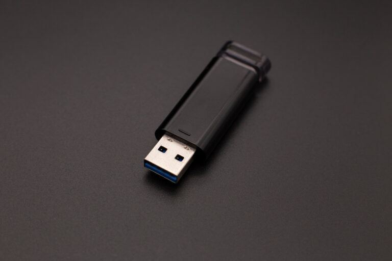 Usb flash drives are still relevant today