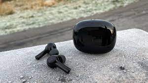 Geek insider, geekinsider, geekinsider. Com,, what is attracting about tws earbuds to most of the people? , entertainment