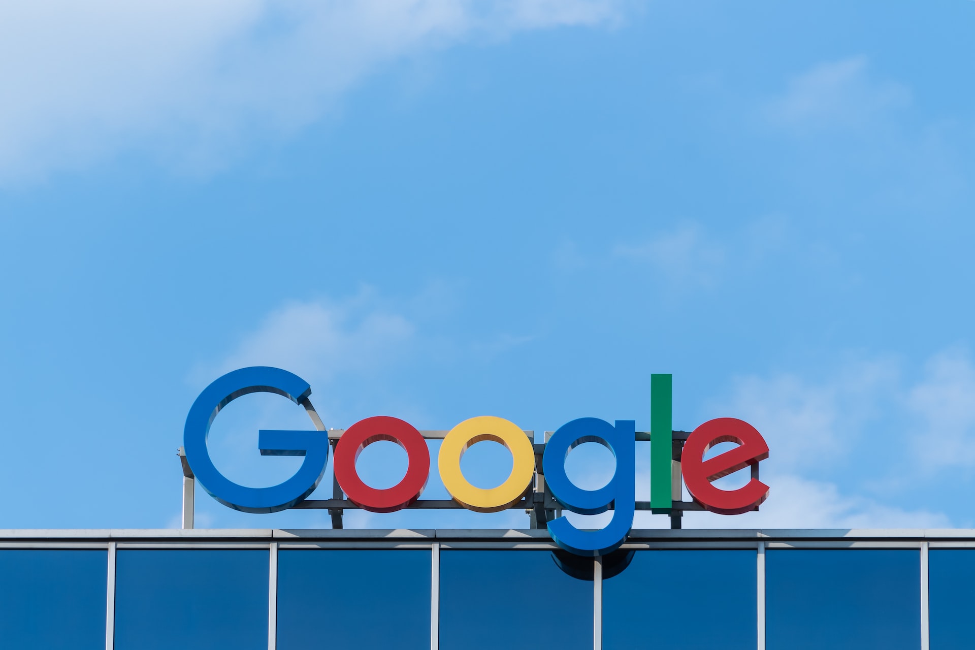 Geek insider, geekinsider, geekinsider. Com,, google could lay off around 10,000 employees through new performance evaluation system, business