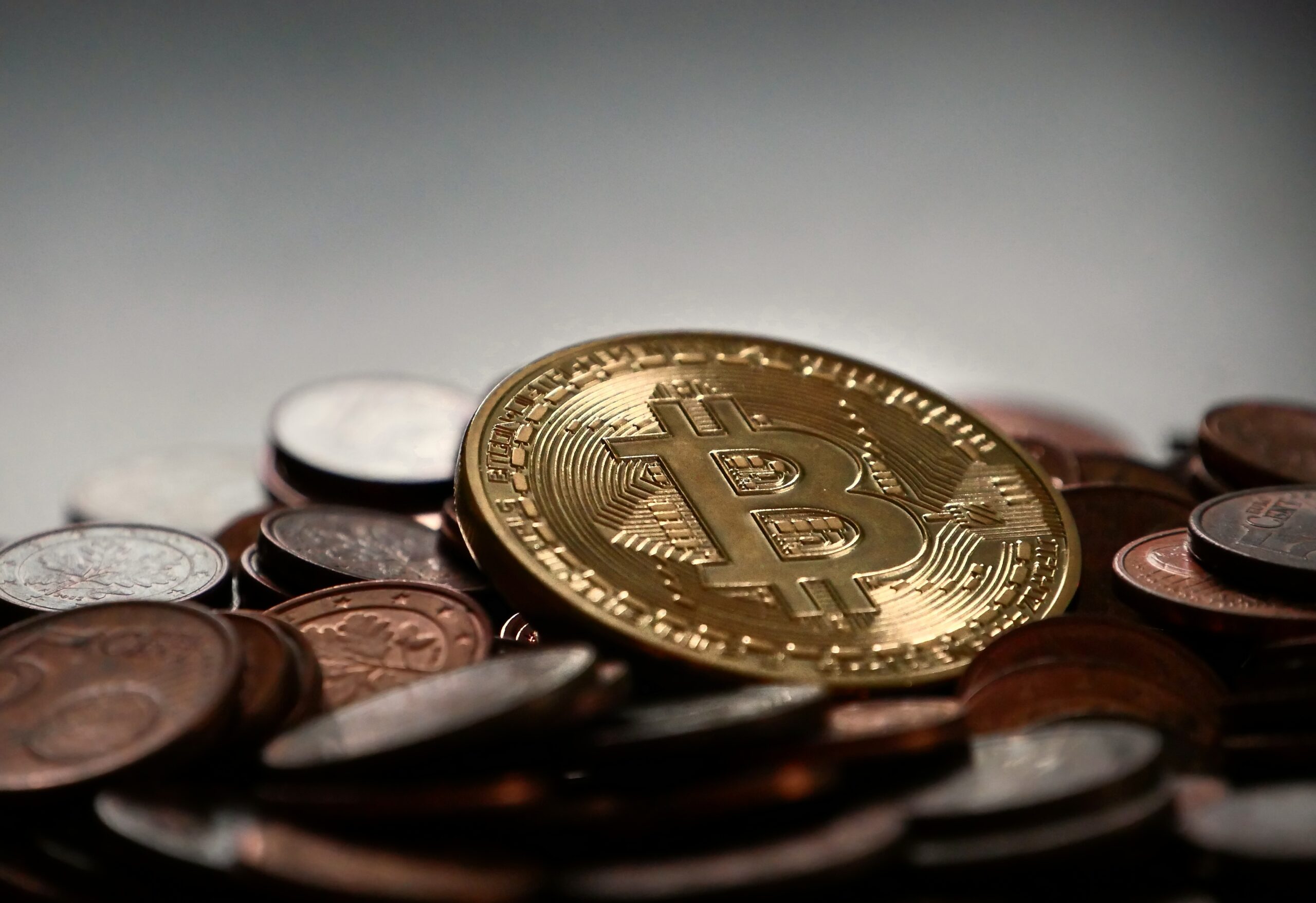Geek insider, geekinsider, geekinsider. Com,, 5 reasons why bitcoin payments are becoming more popular, crypto currency